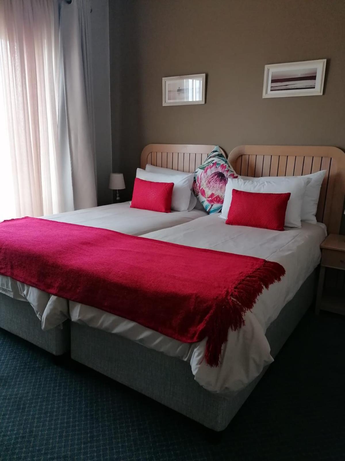 Cape Town Beachfront Apartments At Leisure Bay Extérieur photo