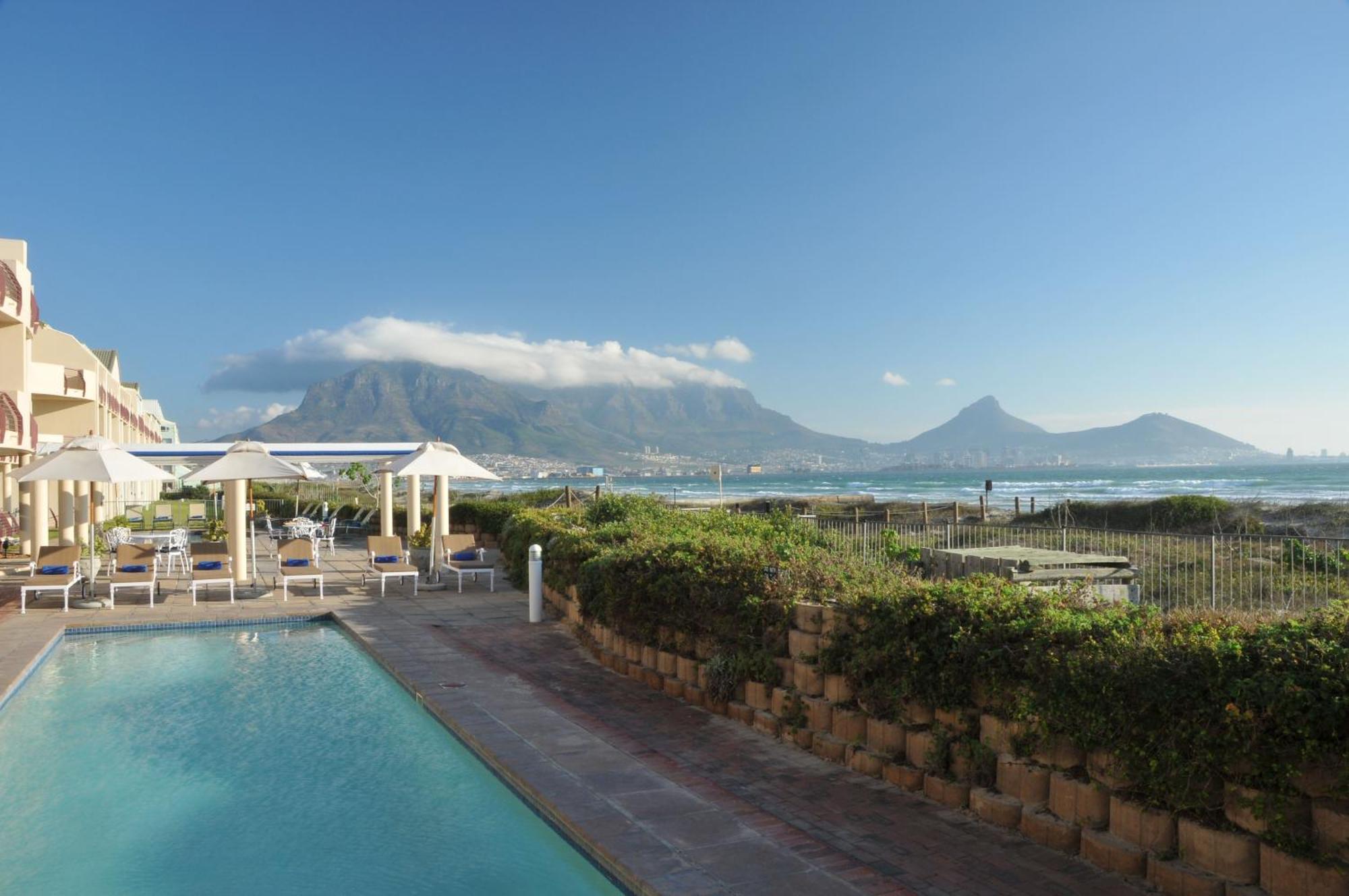 Cape Town Beachfront Apartments At Leisure Bay Extérieur photo