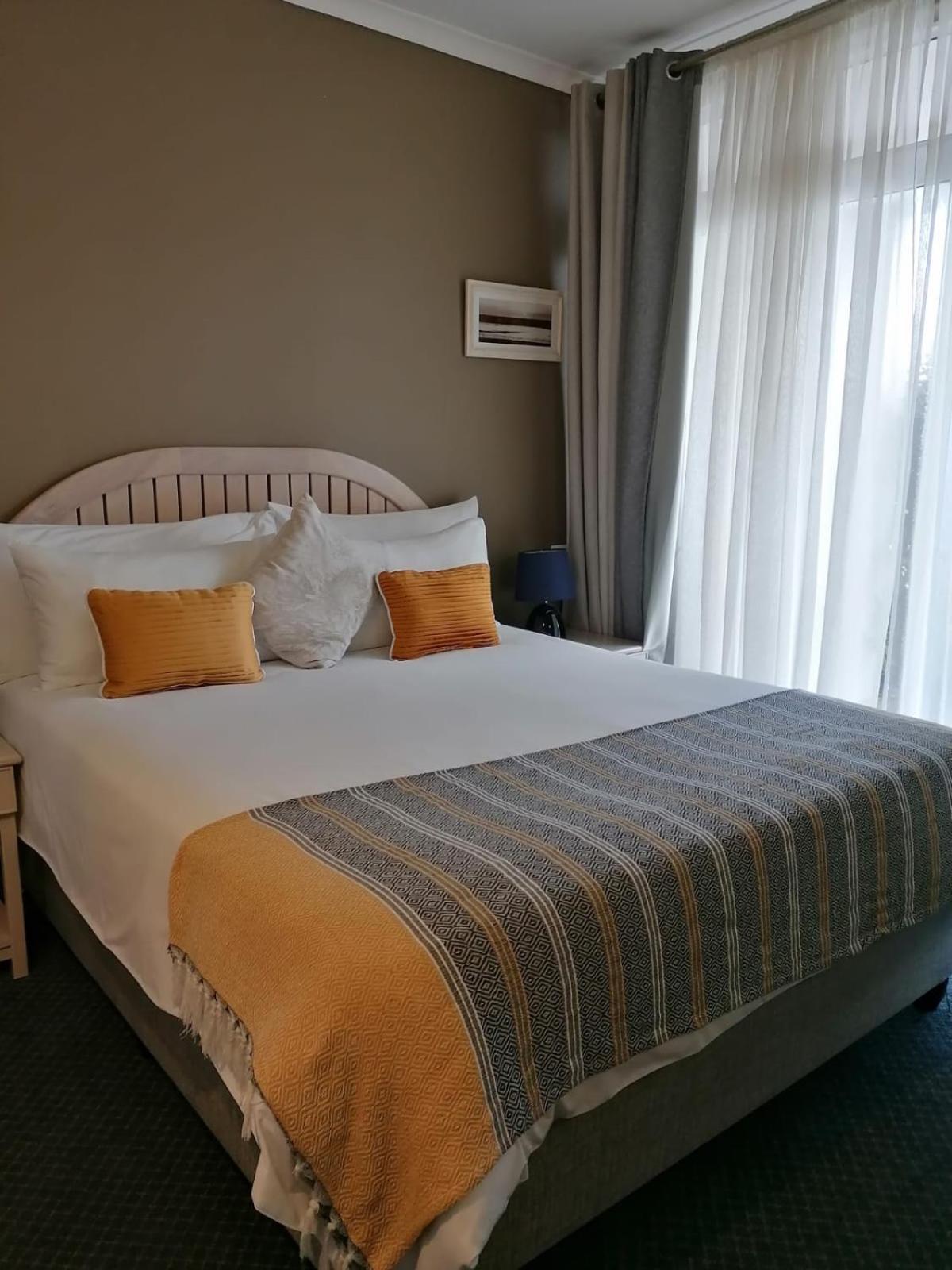 Cape Town Beachfront Apartments At Leisure Bay Extérieur photo