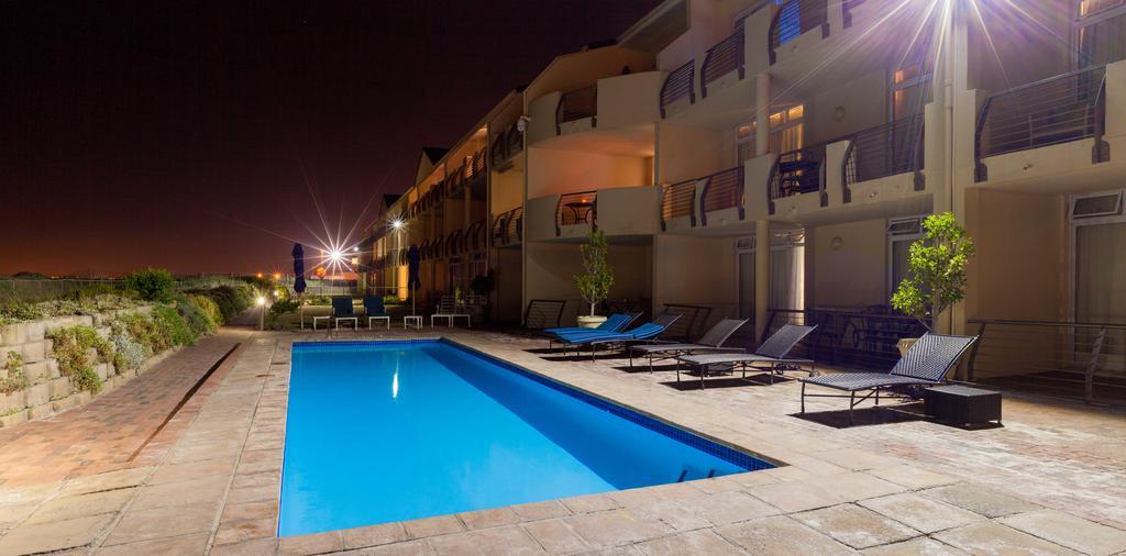 Cape Town Beachfront Apartments At Leisure Bay Extérieur photo